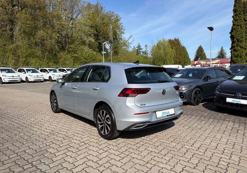 Volkswagen Golf, 2023 3