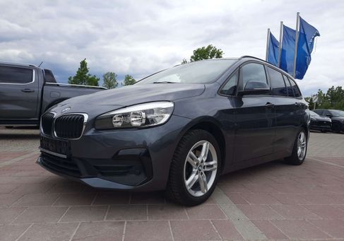 BMW 216, 2019
