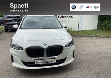 BMW 220, 2025