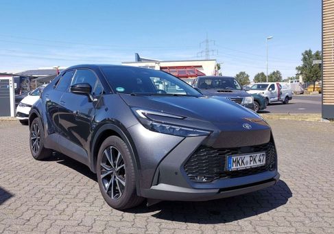 Toyota C-HR, 2024 3