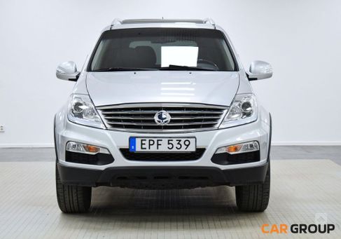 Ssangyong REXTON, 2015