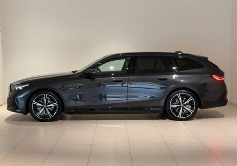 BMW 530, 2026