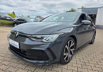 Volkswagen Golf, 2024