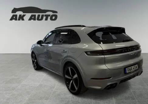 Porsche Cayenne, 2024