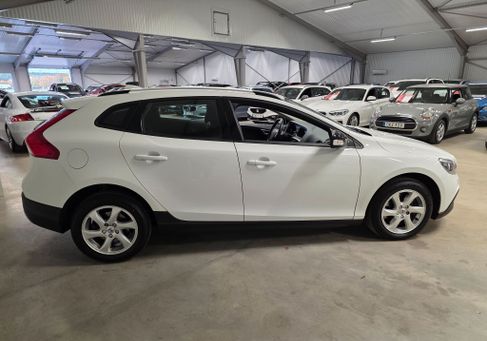 Volvo V40 Cross Country, 2018