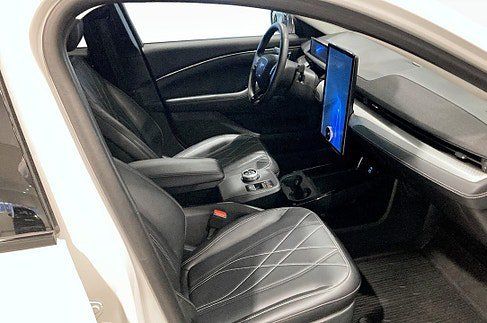 Ford Mustang Mach-E, 2022