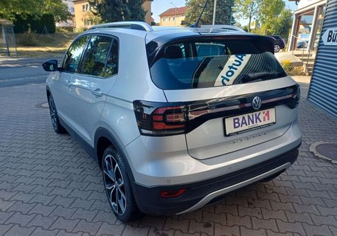 Volkswagen T-Cross, 2019