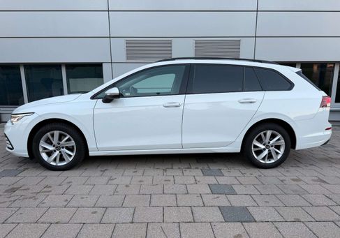 Volkswagen Golf, 2023 3