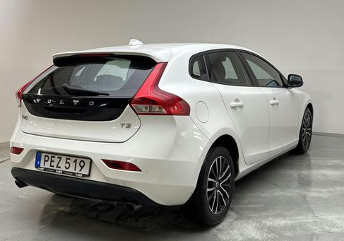 Volvo V40, 2017