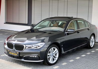 BMW 740, 2018