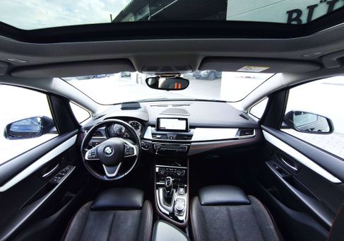 BMW 218, 2021 3