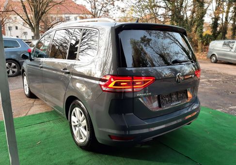 Volkswagen Touran, 2021 2