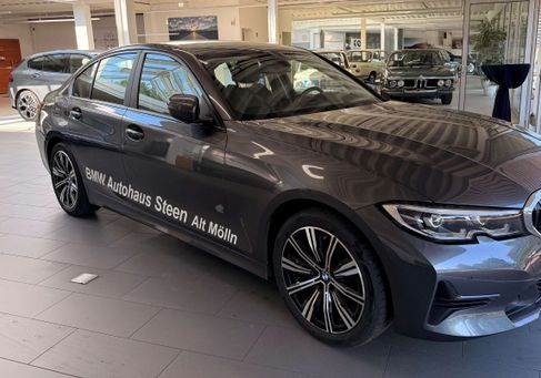 BMW 320, 2020
