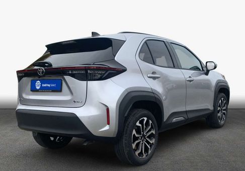 Toyota Yaris Cross, 2025