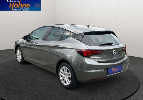 Opel Astra, 2021
