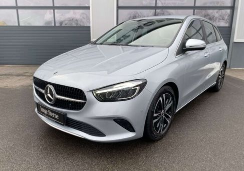 Mercedes-Benz B 180, 2024