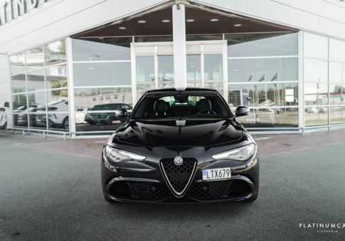 Alfa Romeo Giulia, 2018 3