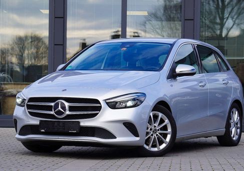 Mercedes-Benz B 220, 2019 3