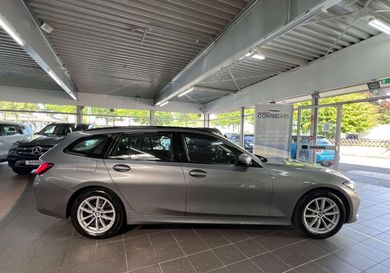 BMW 318, 2022