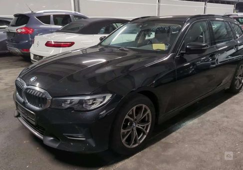 BMW 318, 2021