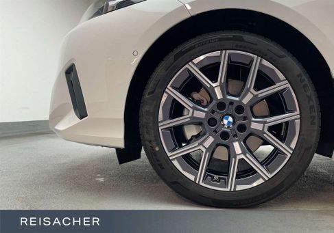 BMW 120, 2025