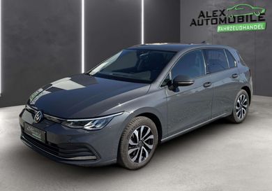 Volkswagen Golf, 2022