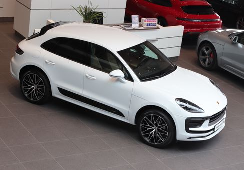 Porsche Macan, 2022