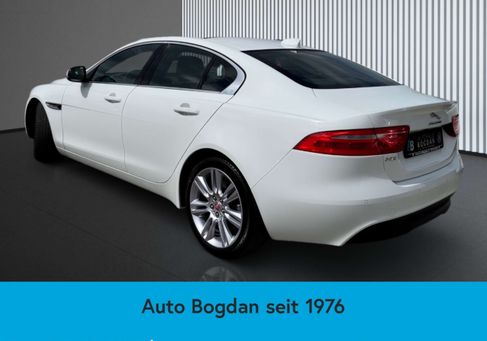 Jaguar XE, 2017