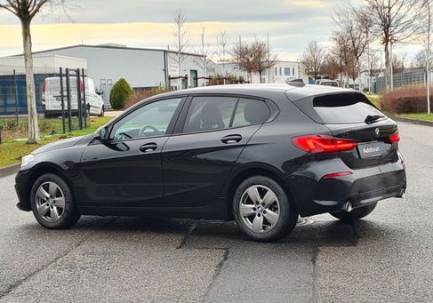 BMW 118, 2022