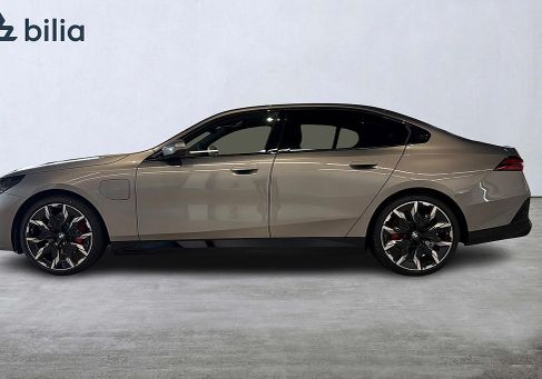 BMW 550, 2027