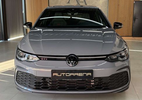 Volkswagen Golf, 2023