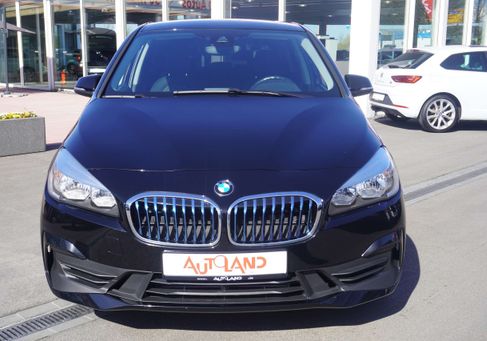 BMW 225, 2019