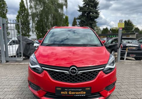 Opel Zafira, 2018