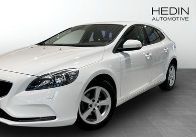 Volvo V40, 2018