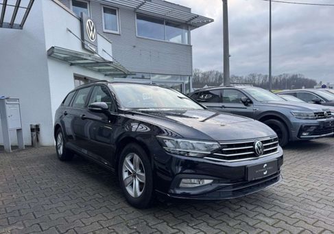Volkswagen Passat Variant, 2022