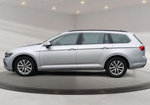 Volkswagen Passat Variant, 2023