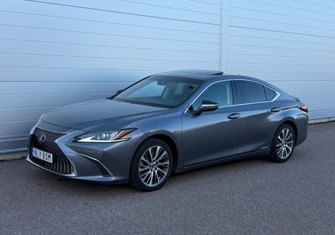 Lexus ES, 2021