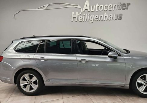 Volkswagen Passat Variant, 2022 3