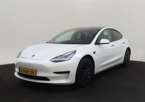 Tesla Model 3, 2022 2