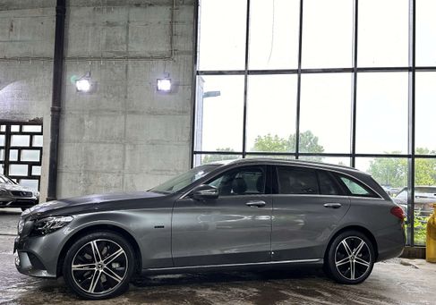 Mercedes-Benz C 300, 2021