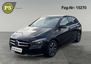 Mercedes-Benz B 200, 2022
