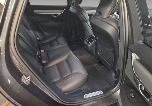 Volvo V90 Cross Country, 2024