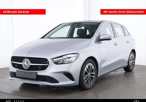 Mercedes-Benz B 180, 2024