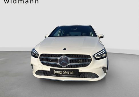 Mercedes-Benz B 180, 2020