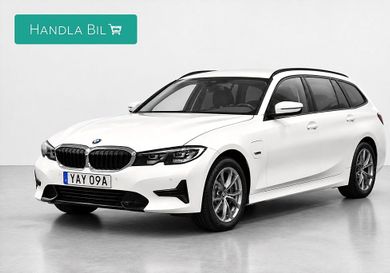 BMW 330, 2022