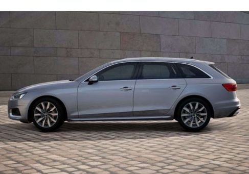 Audi A4, 2022