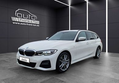 BMW 330, 2022