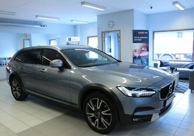 Volvo V90 Cross Country, 2020