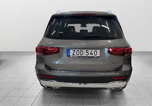 Mercedes-Benz GLB 200, 2023