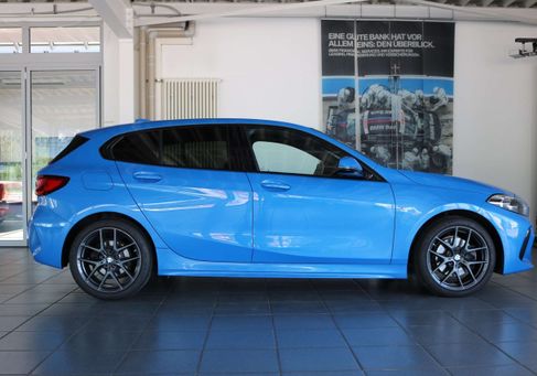 BMW 118, 2023